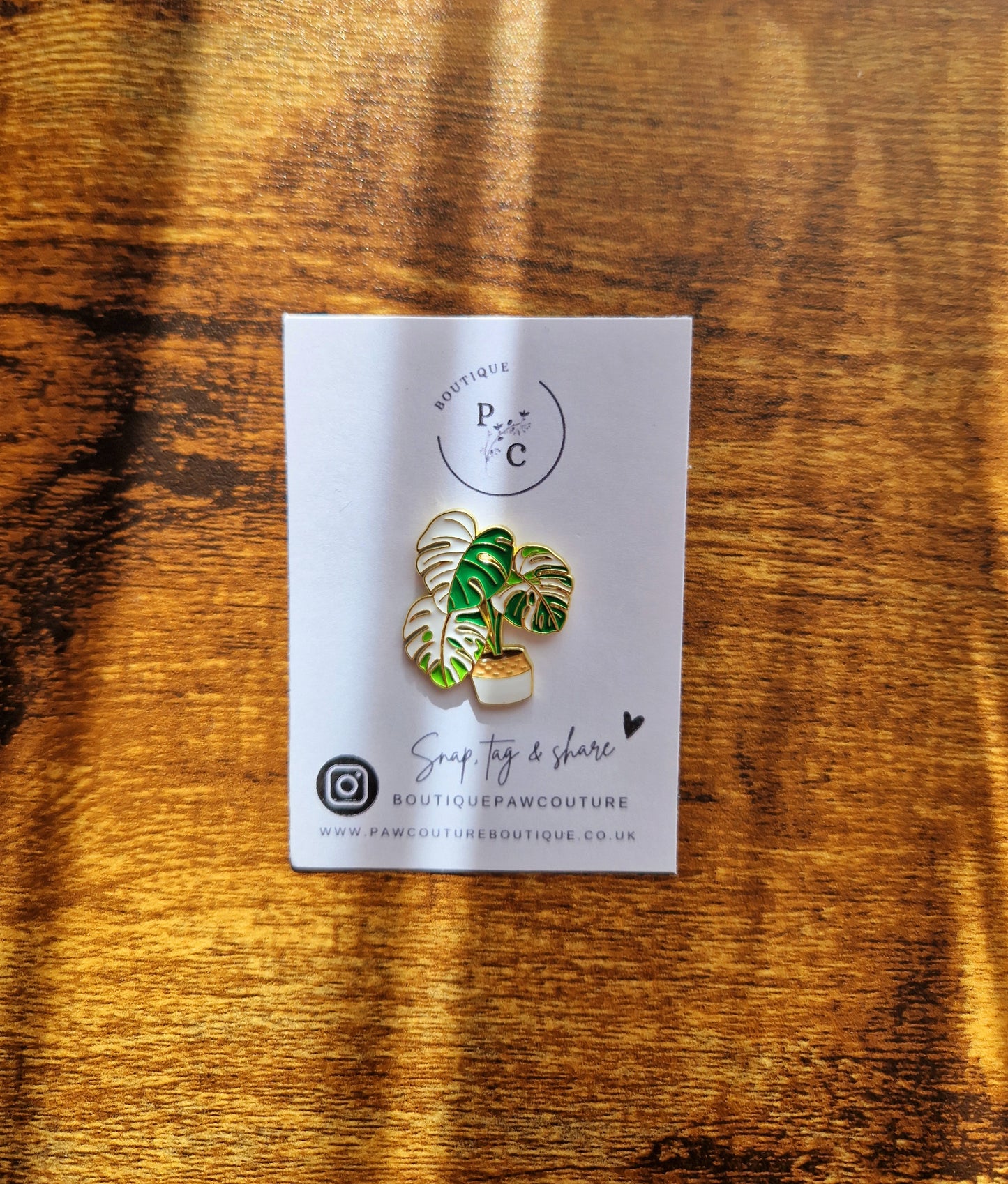 Monstera Enamel pin