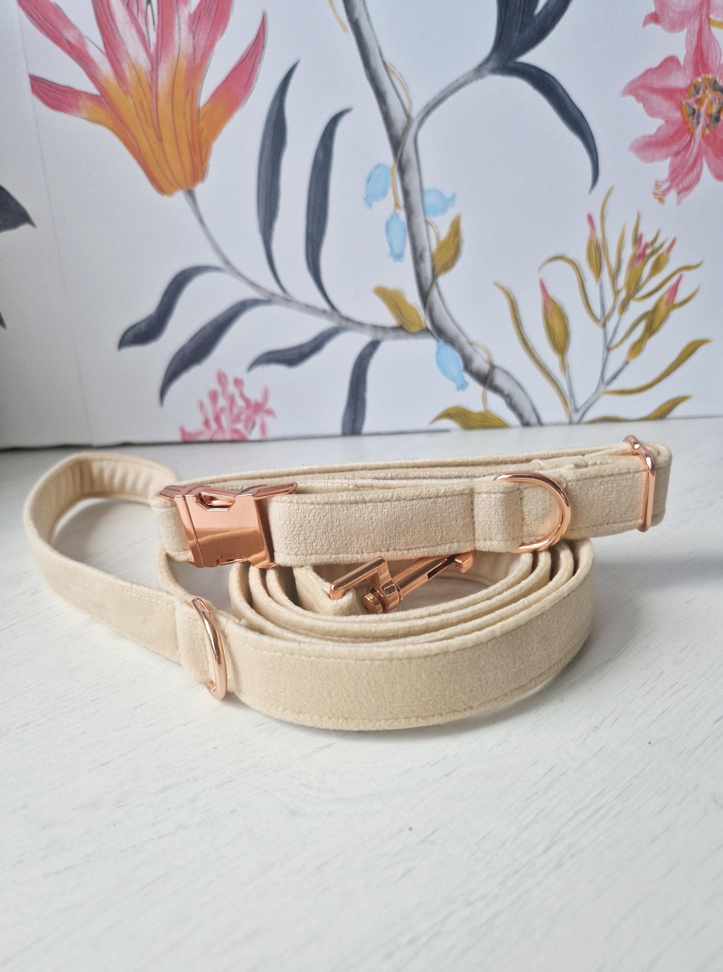 Velvet Cream Double Ended Clip Lead