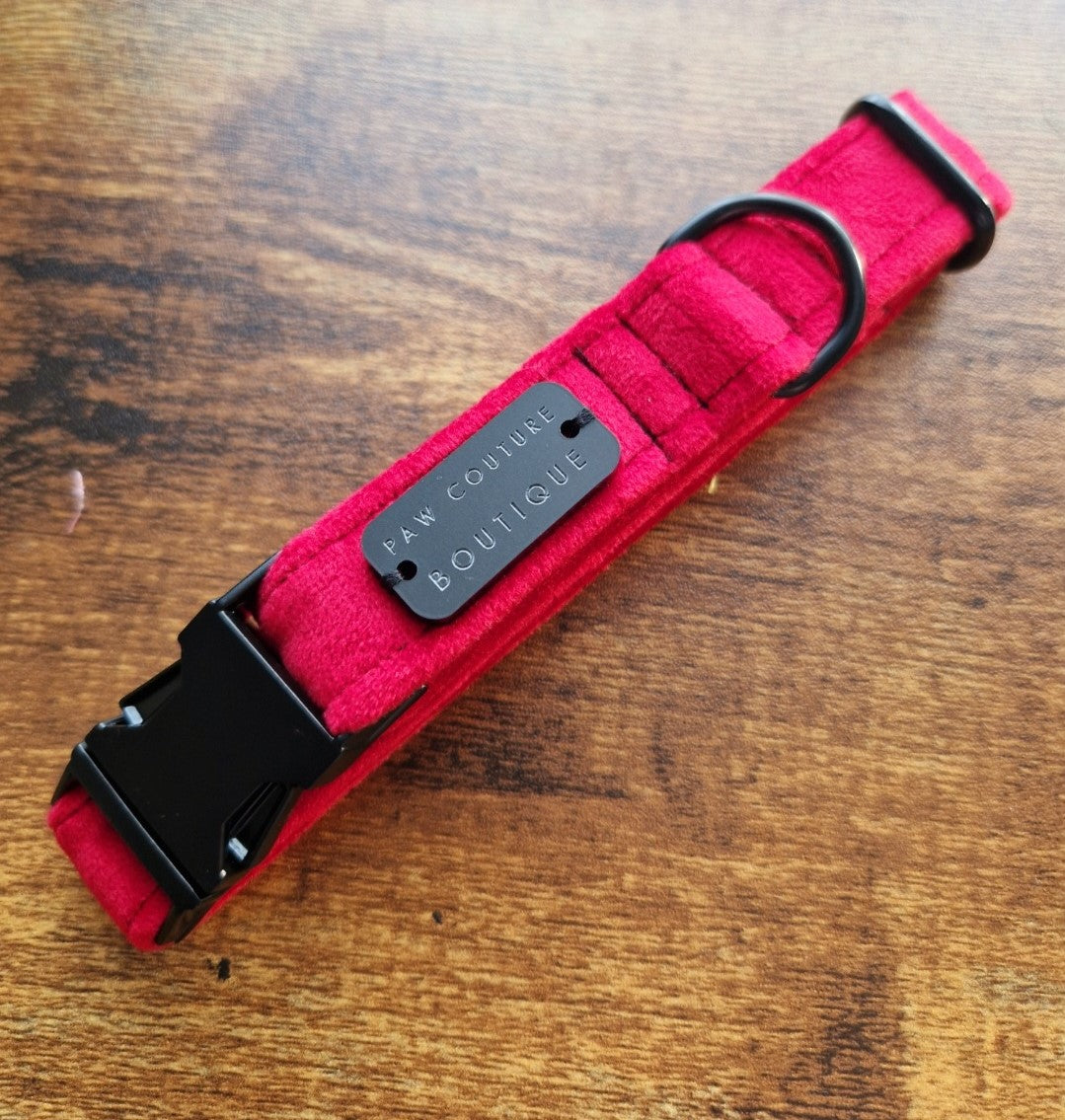 Velvet Poppy Collar