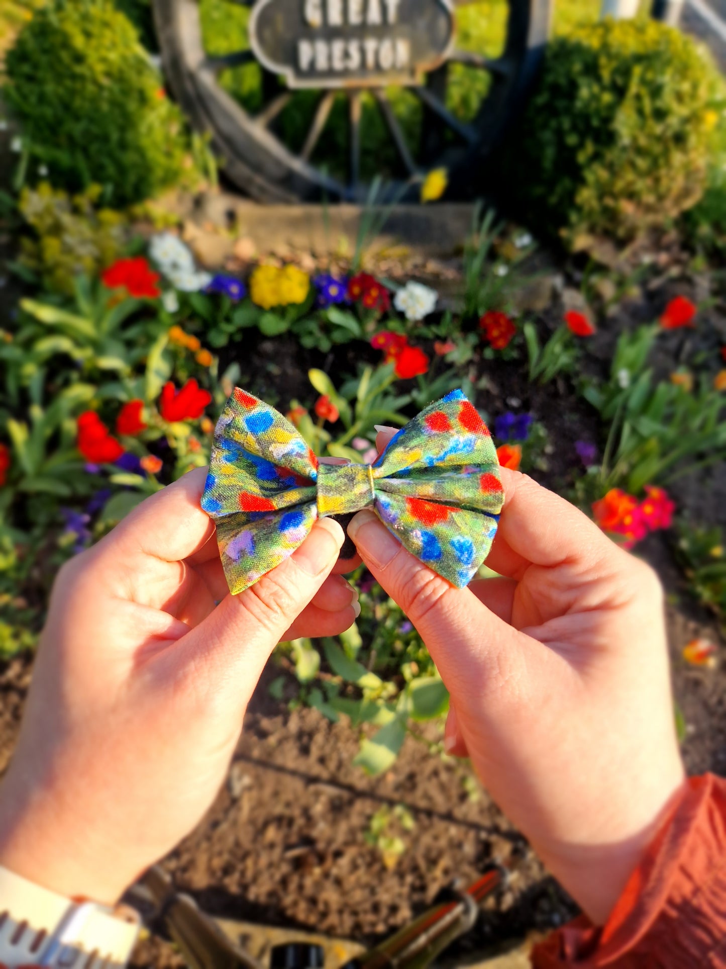 Watercolour bloom Bow