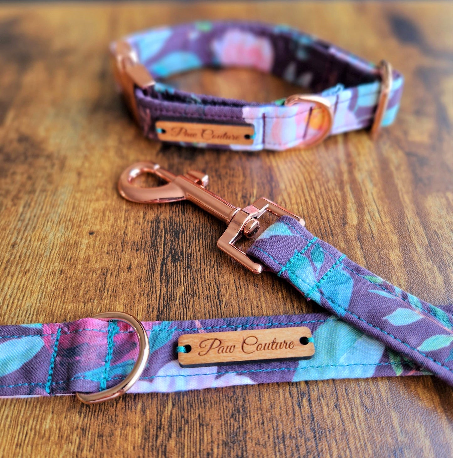 Winter Bloom Dog Lead