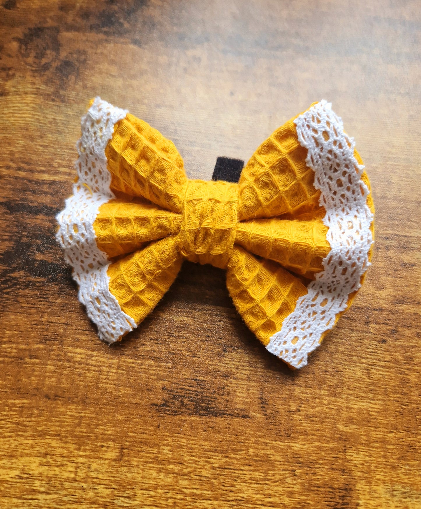 Lace Mustard Waffle Bow