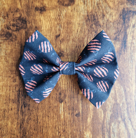Globetrotter Bow